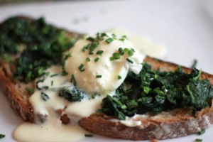 figar eggs florentine | h.anna