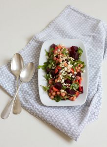 rezept: kichererbsensalat mit roten rüben | h.anna