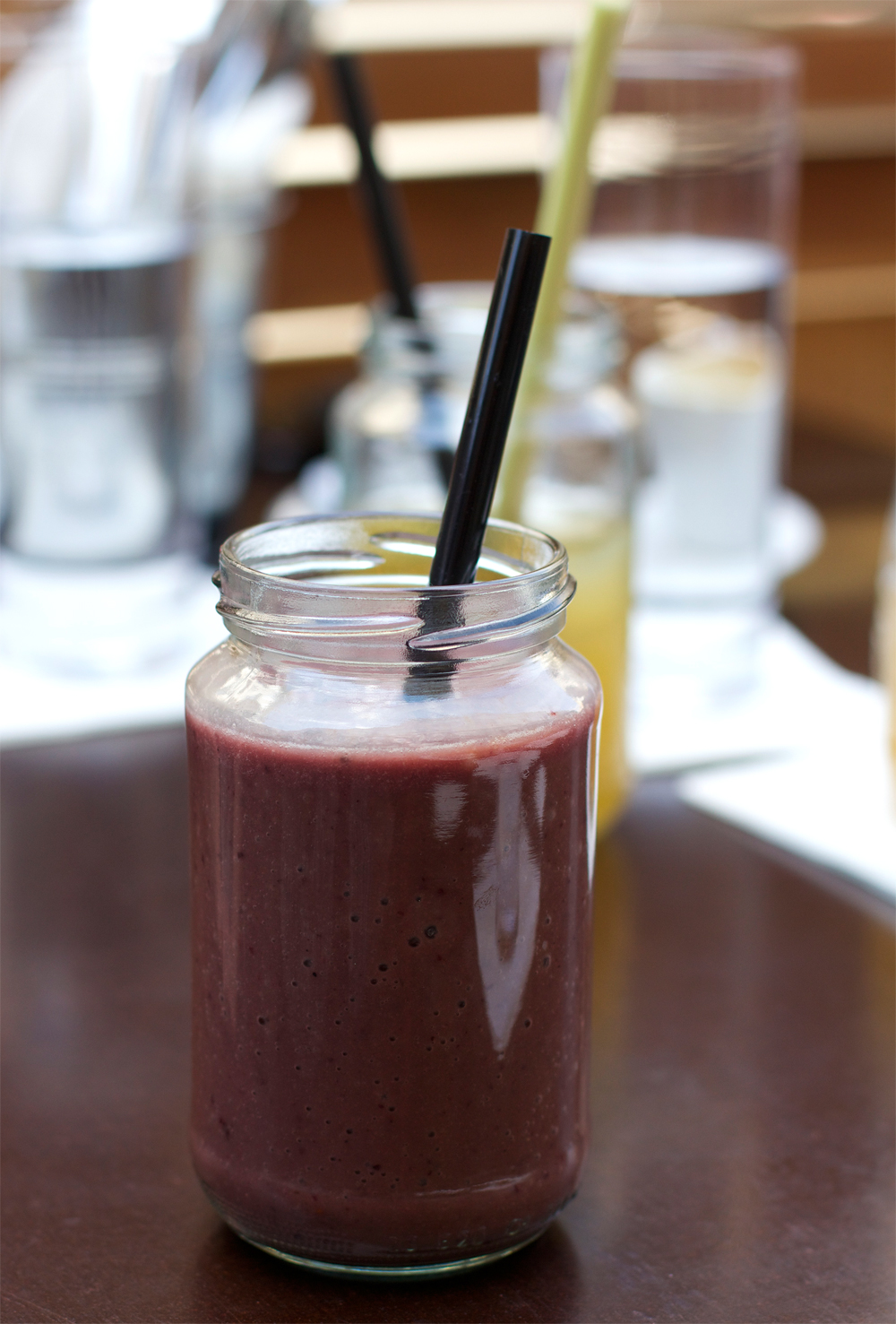 the brickmakers - acai smoothie | h.anna